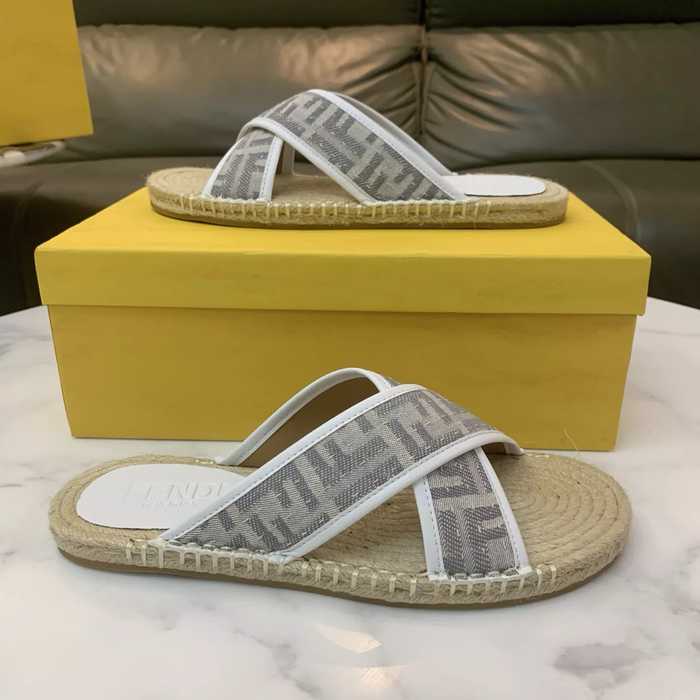 Fendi Slippers For Men Lightweight 231