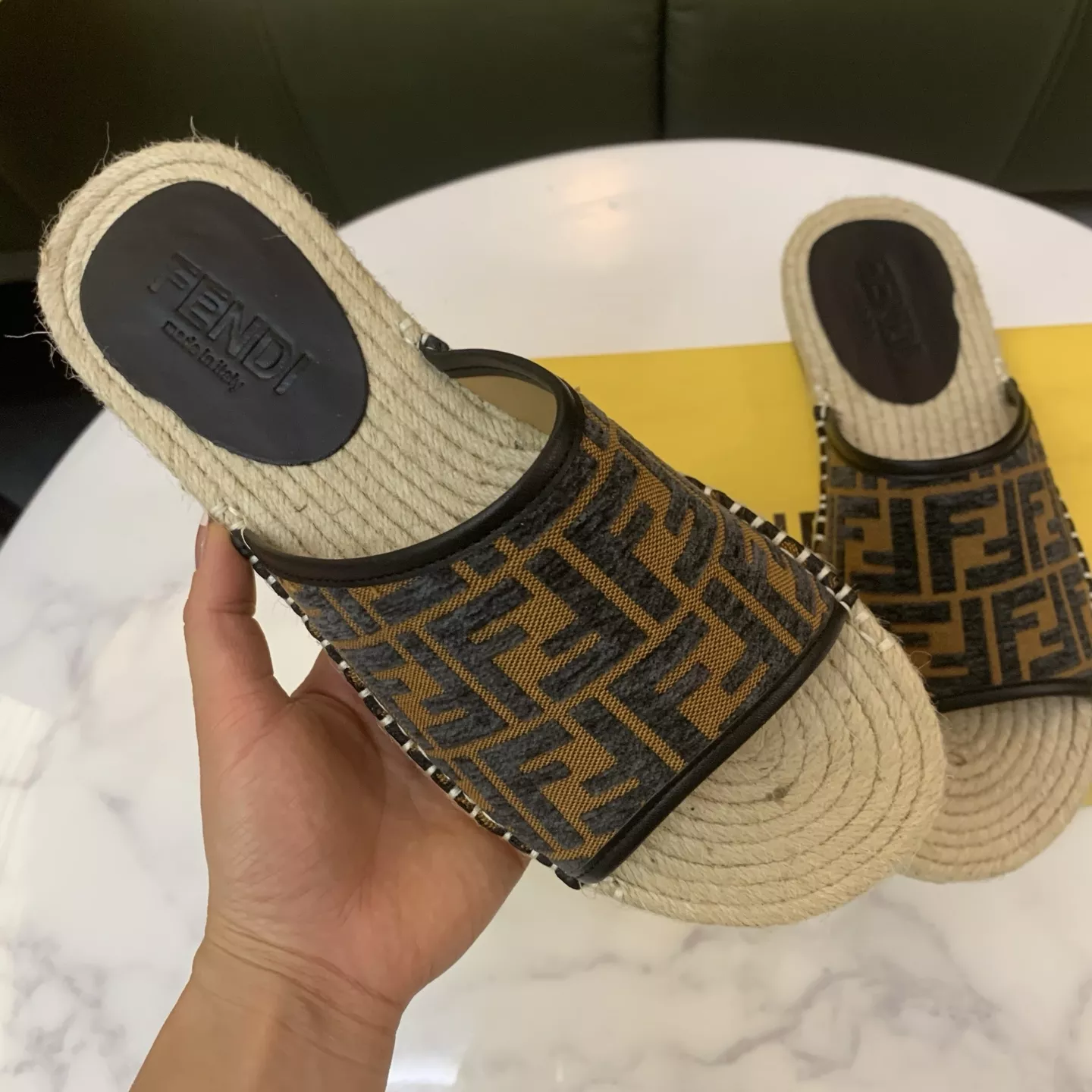 Fendi Slippers For Men Minimalist 1193