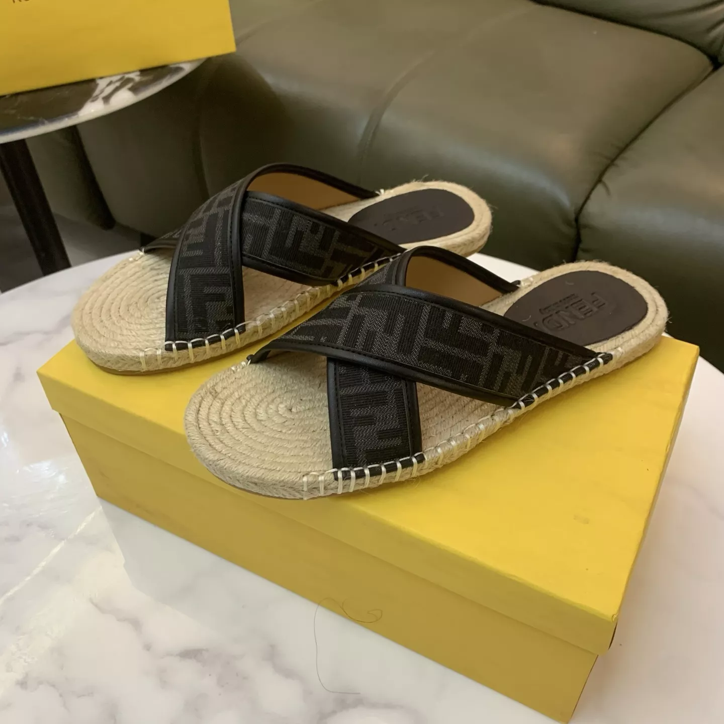 Fendi Slippers For Men Minimalist 6079