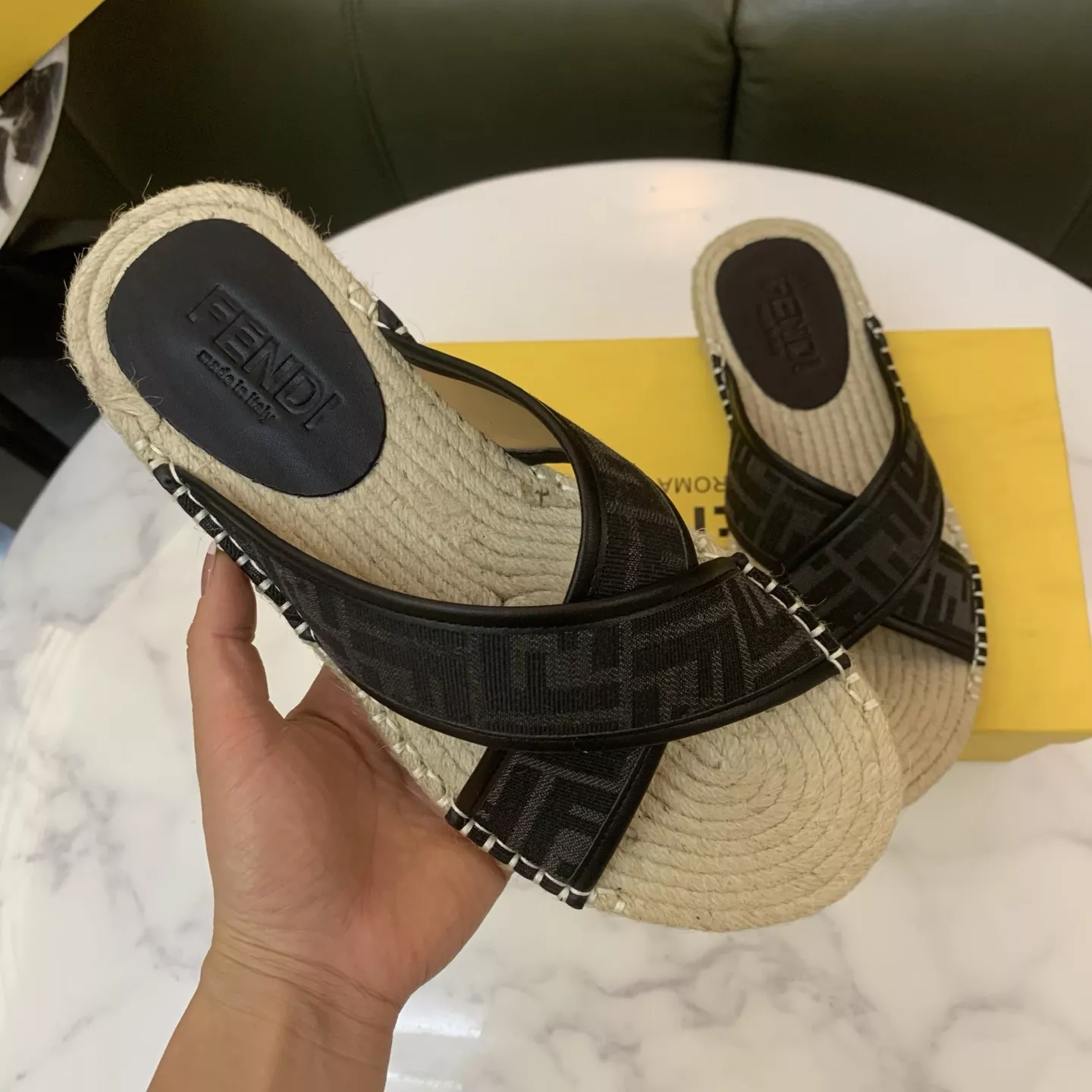 Fendi Slippers For Men Minimalist 6079