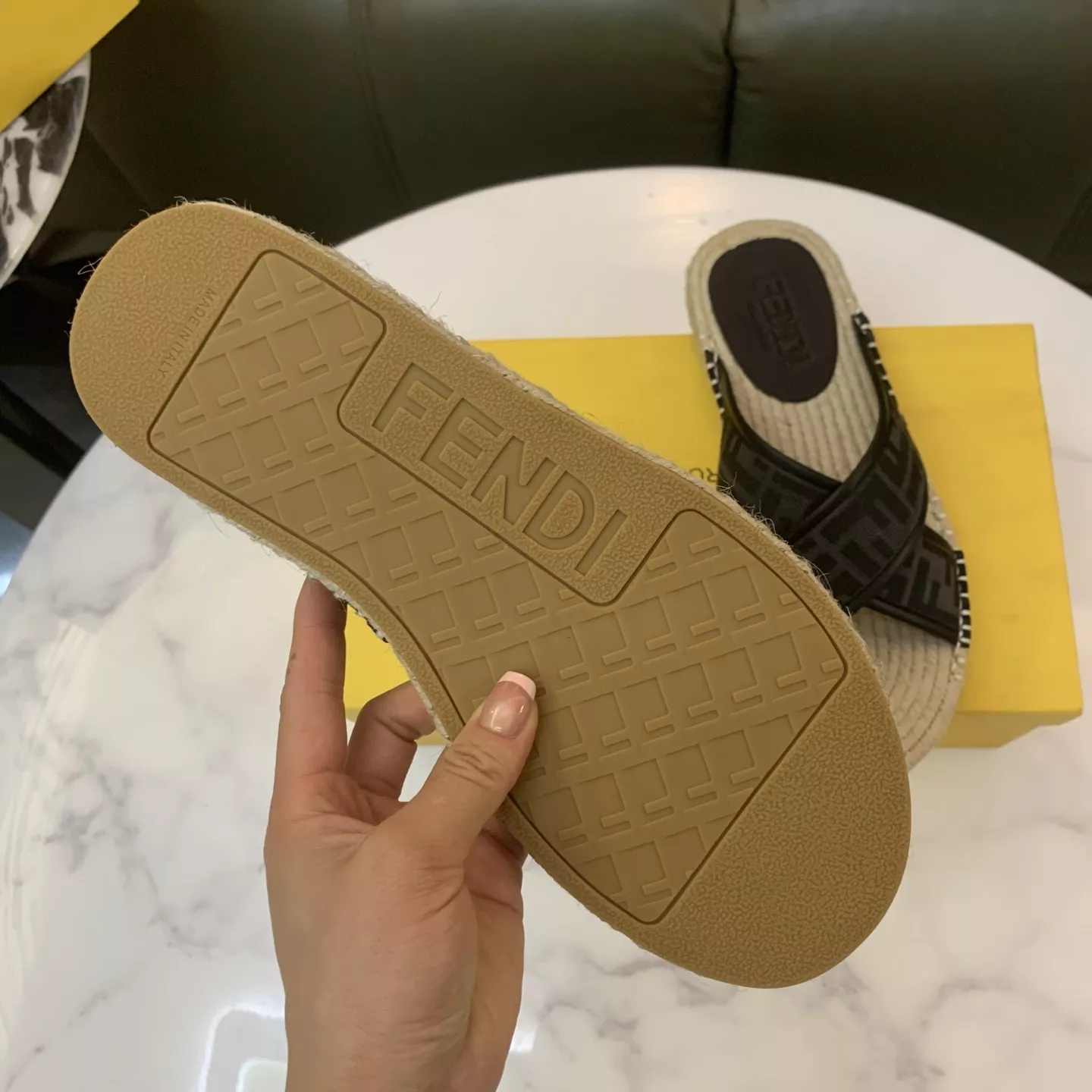 Fendi Slippers For Men Minimalist 6079