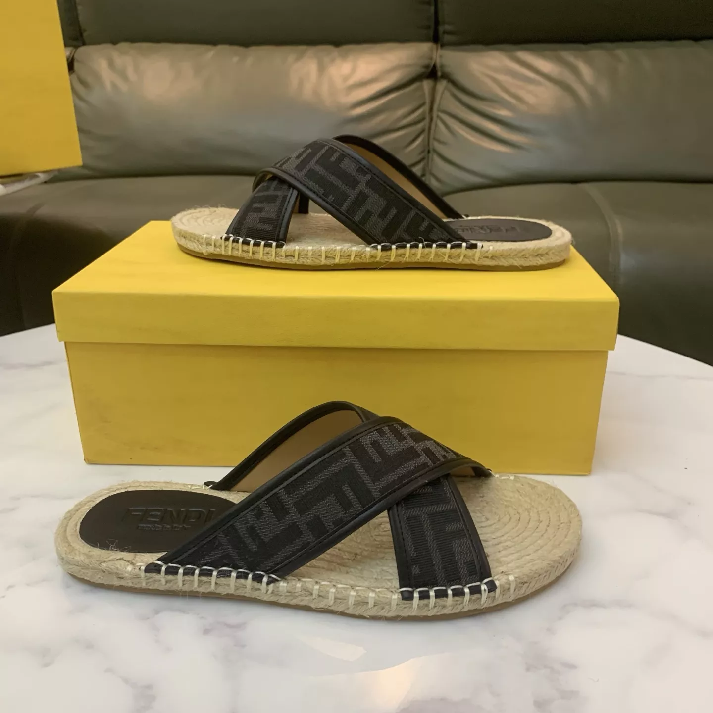 Fendi Slippers For Men Minimalist 6079