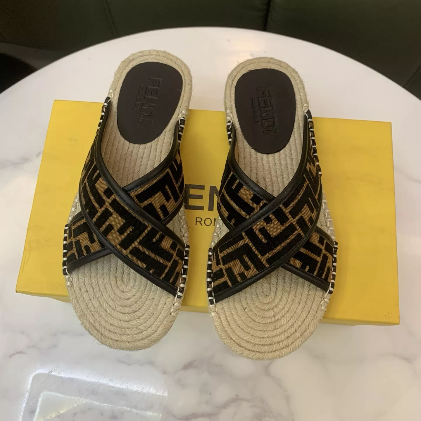 Fendi Slippers For Men ModernLook 8472