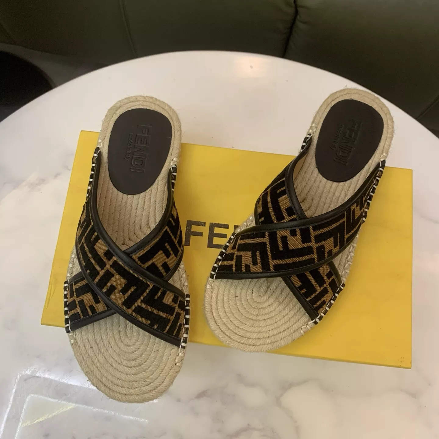 Fendi Slippers For Men ModernLook 8472