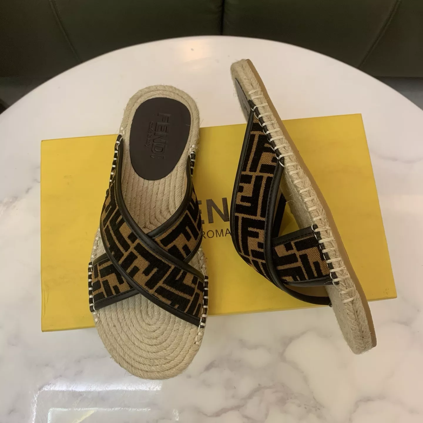 Fendi Slippers For Men ModernLook 8472