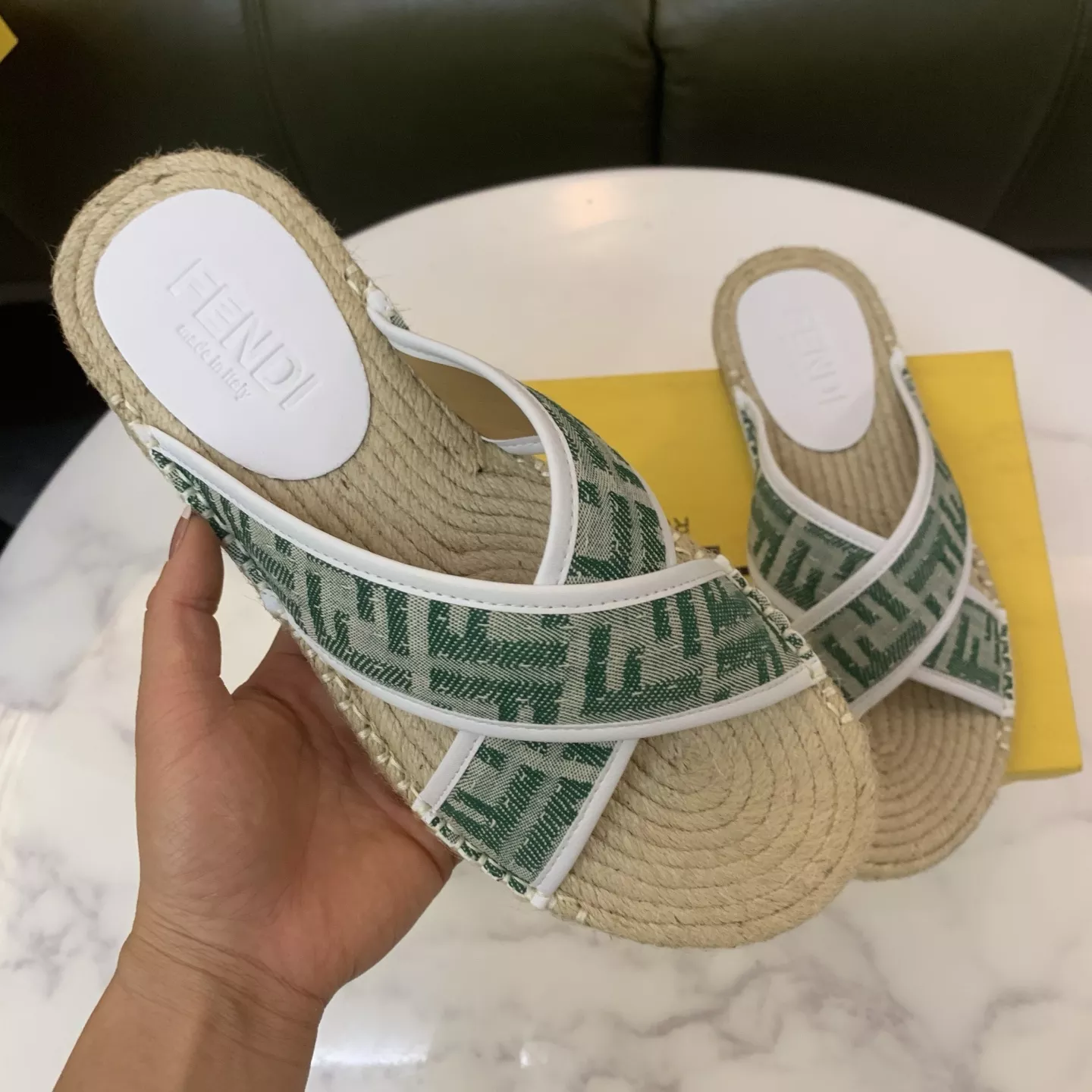 Fendi Slippers For Men Practical 8763