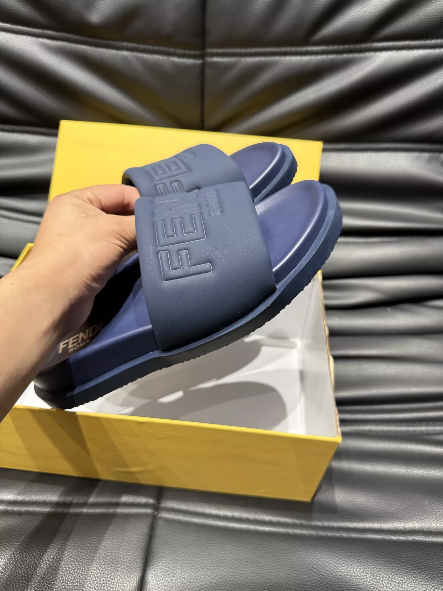 Fendi Slippers For Men Refined 7481