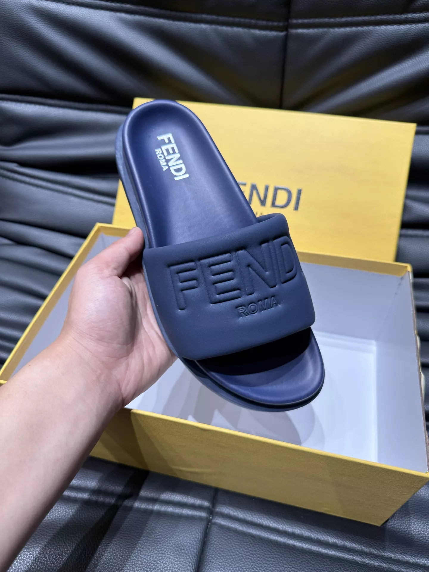 Fendi Slippers For Men Refined 7481