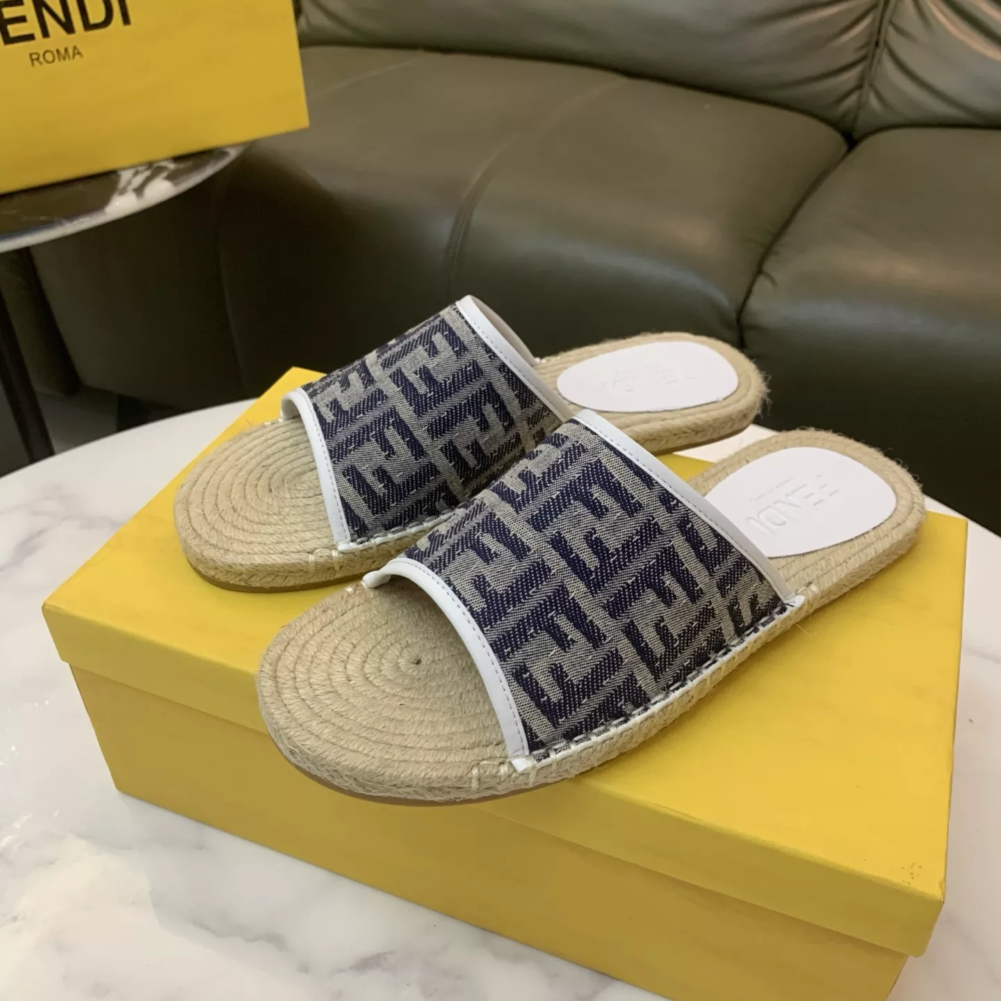 Fendi Slippers For Men Refined 7931