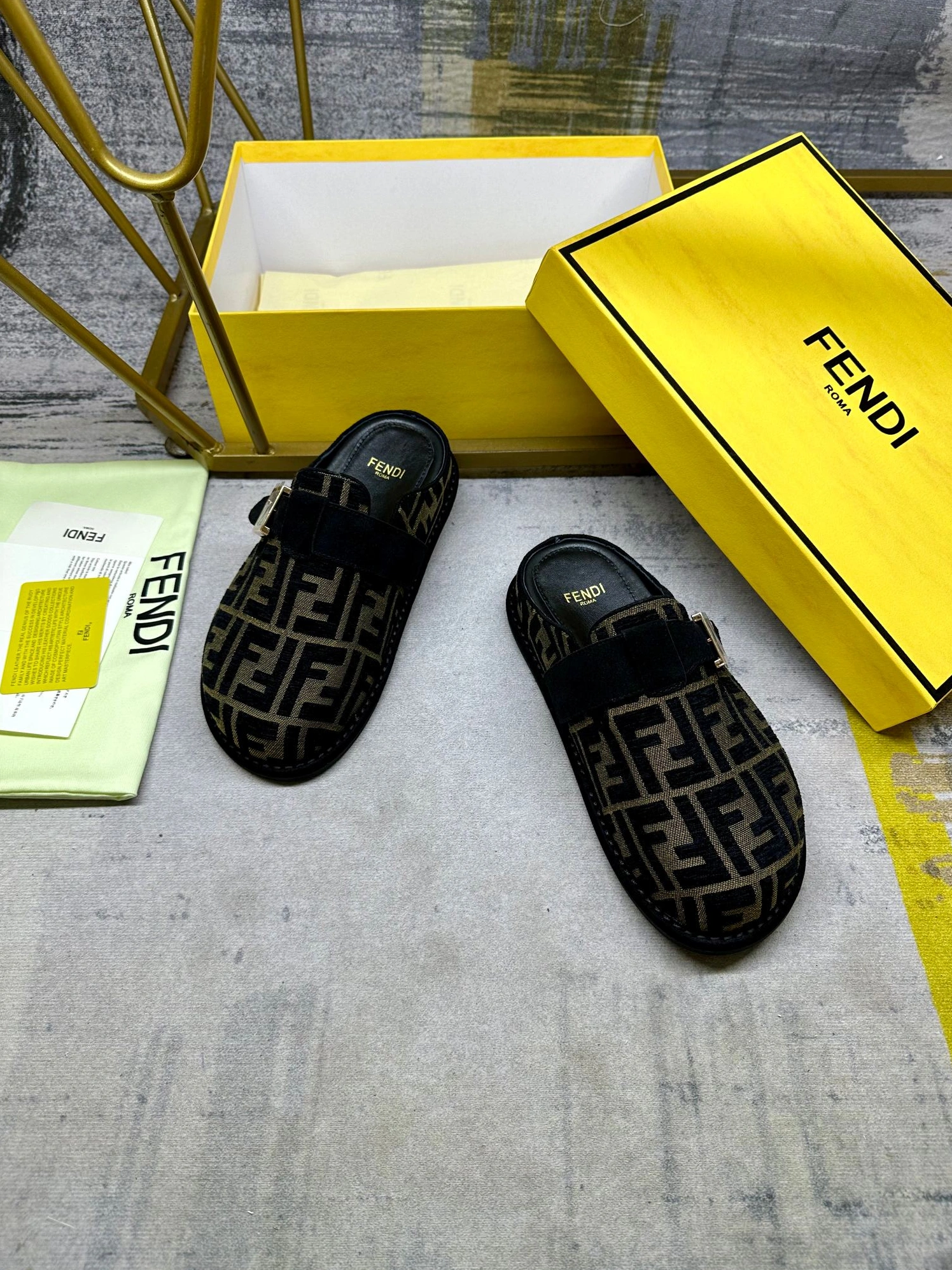 Fendi Slippers For Men Refined 8642