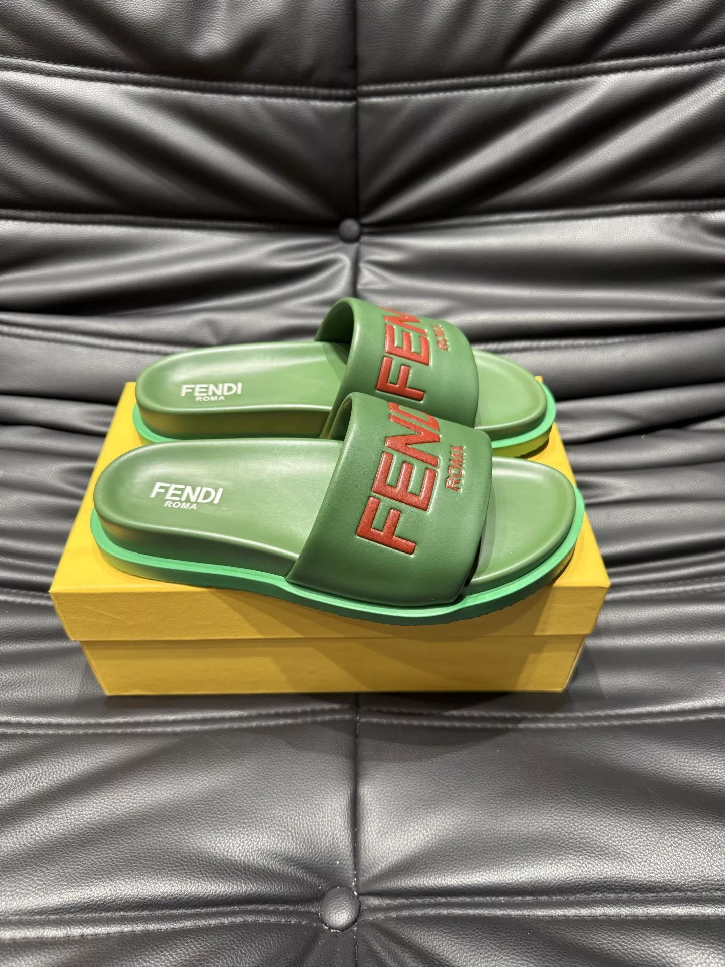 Fendi Slippers For Men Reliable 1002