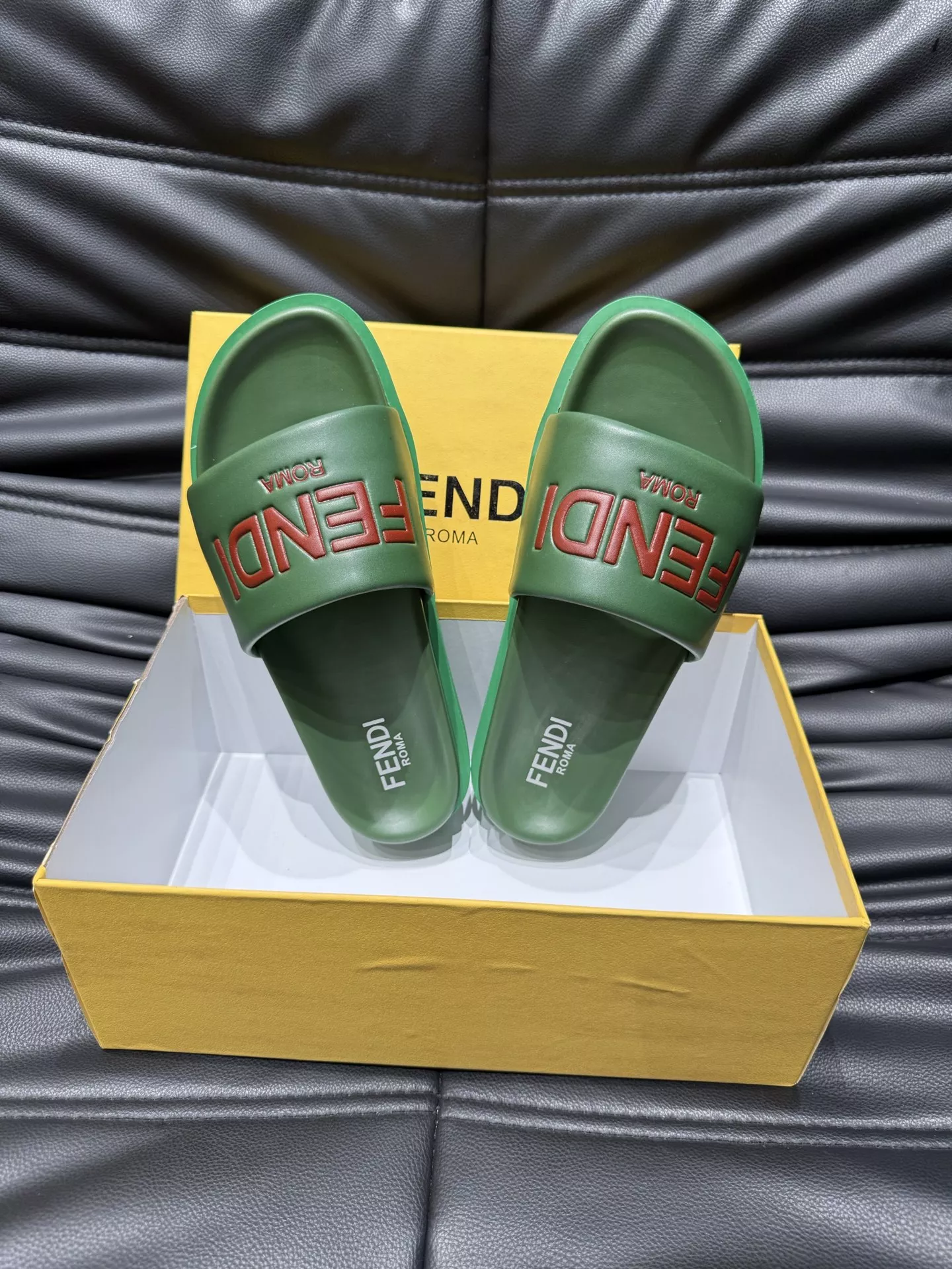 Fendi Slippers For Men Reliable 1002