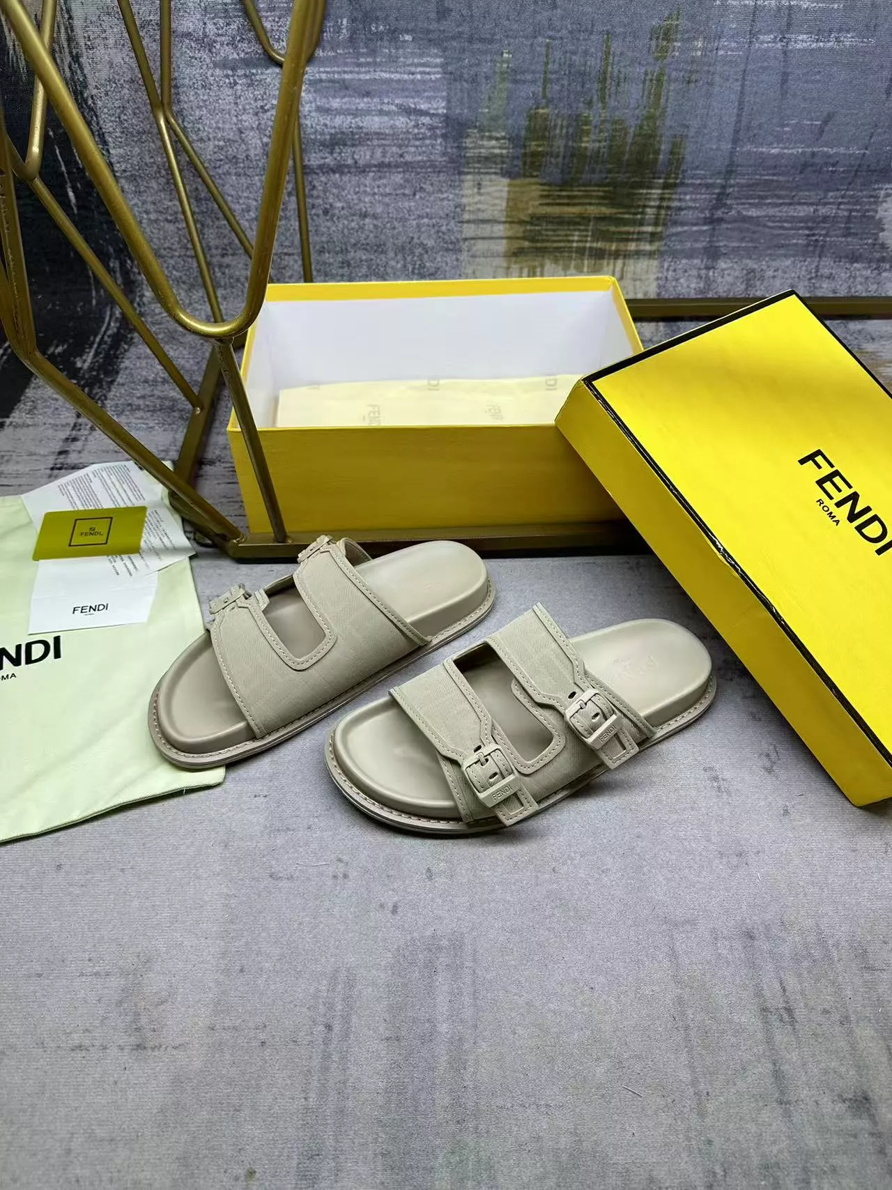 Fendi Slippers For Men Sleek 4404