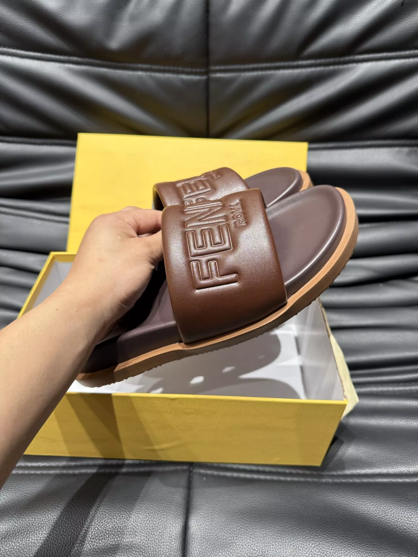 Fendi Slippers For Men Soft 6882