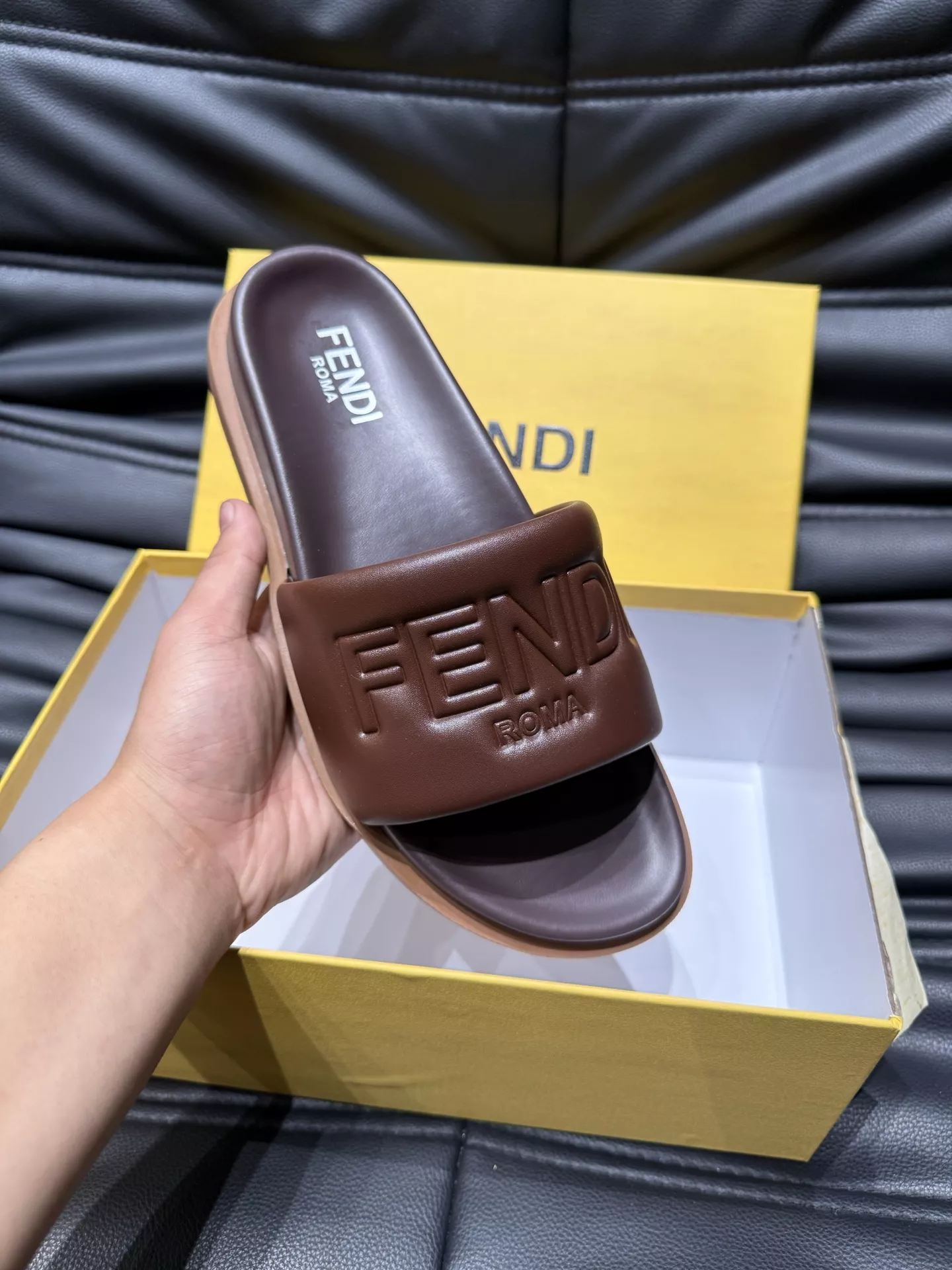 Fendi Slippers For Men Soft 6882