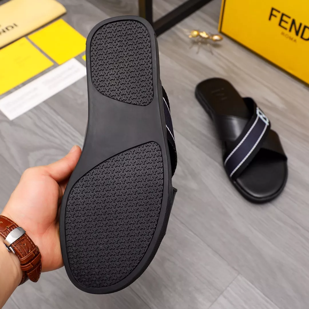 Fendi Slippers For Men Sophisticated 367