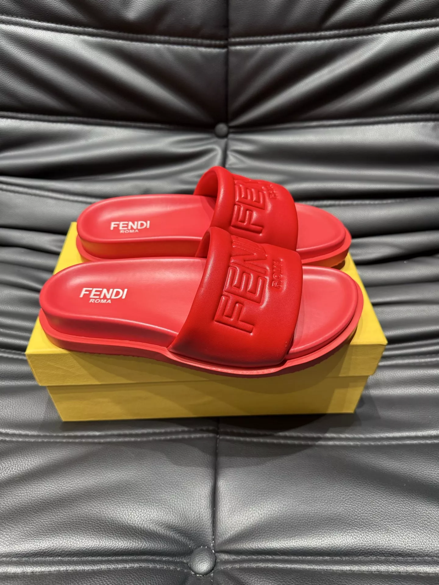 Fendi Slippers For Men Sophisticated 6244
