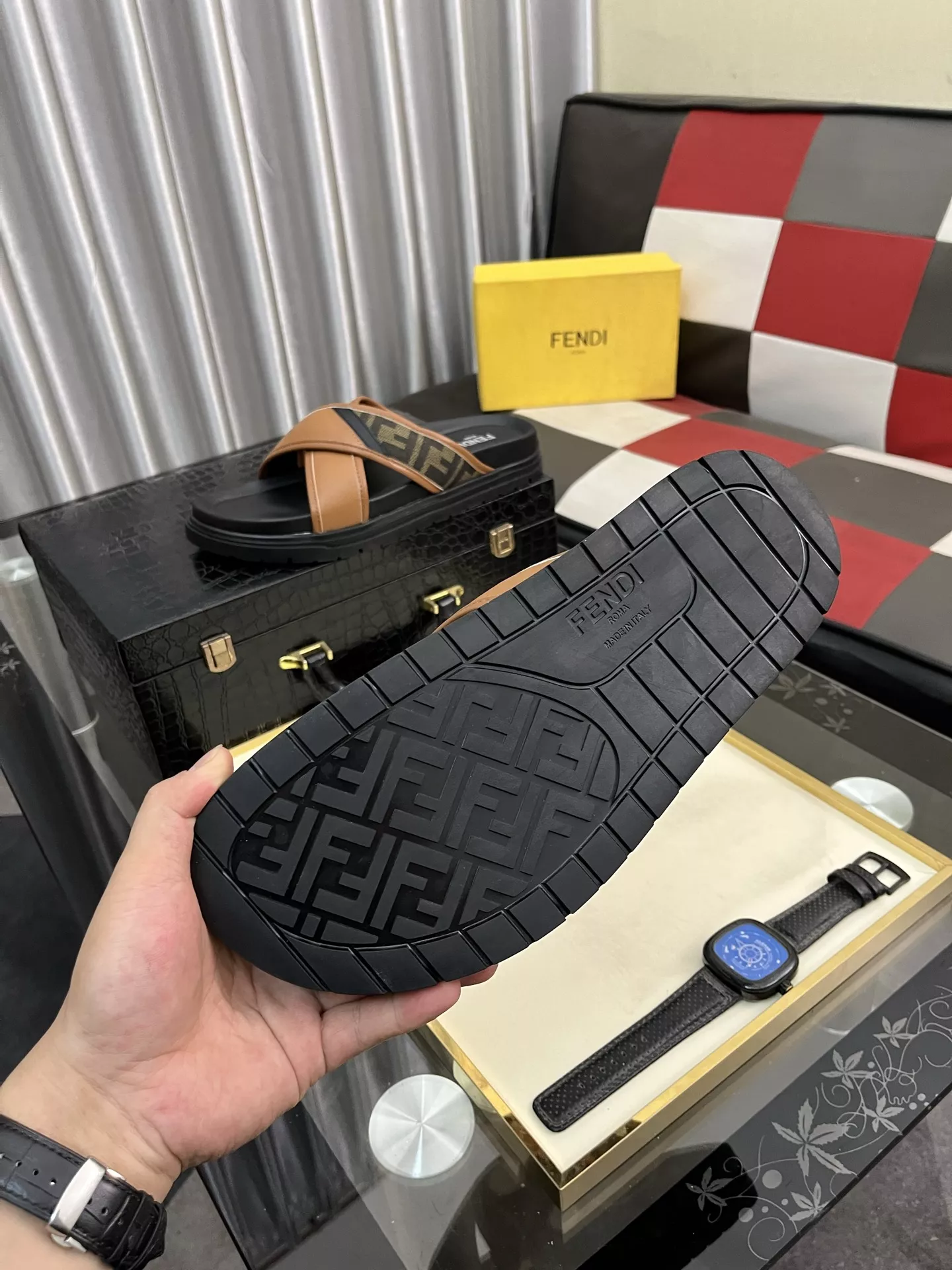 Fendi Slippers For Men UrbanStyle 2746