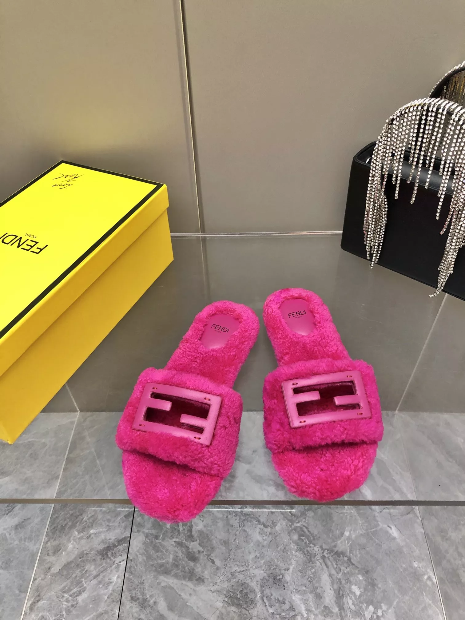 Fendi Slippers For Women Affordable 2942