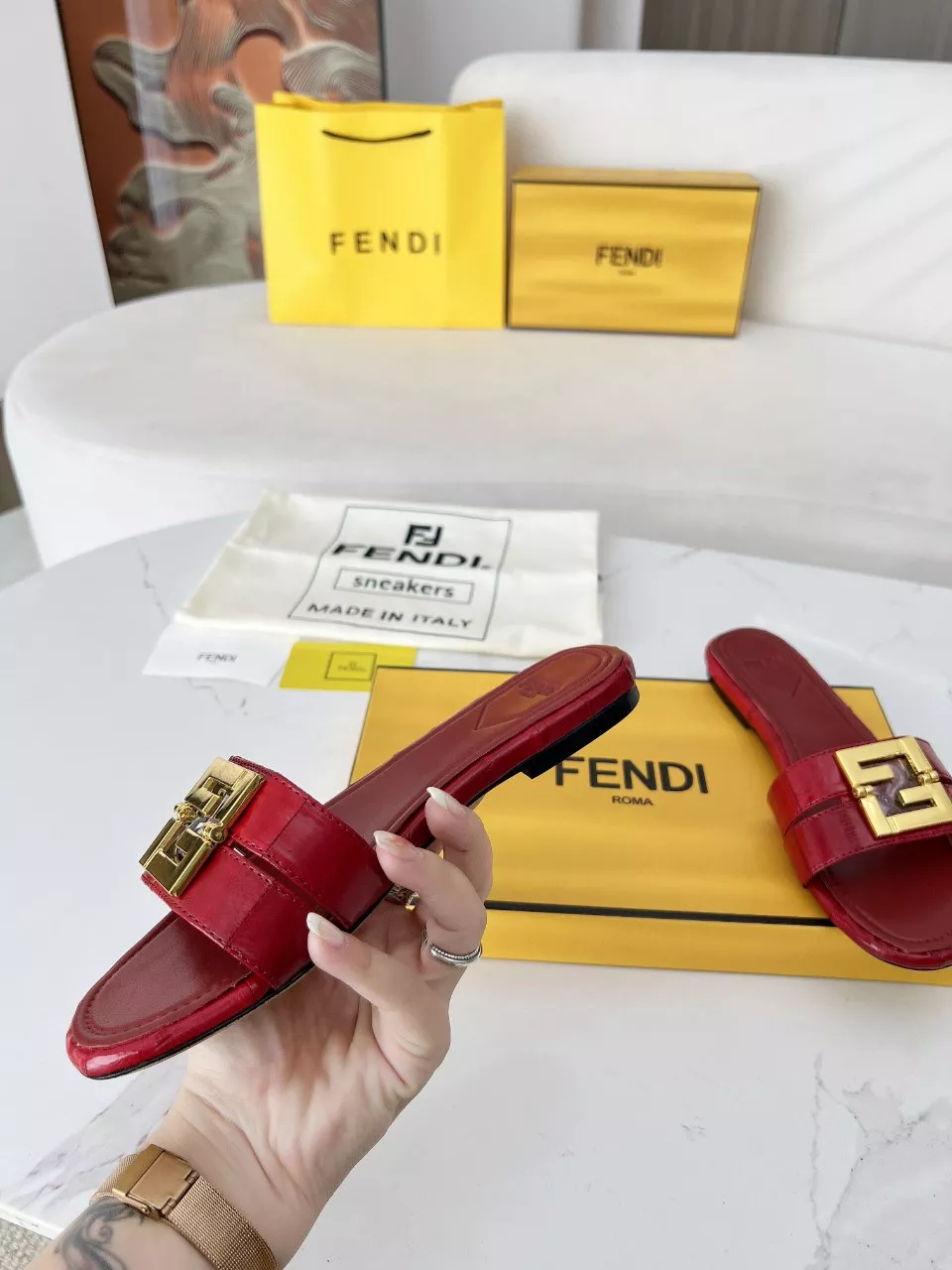 Fendi Slippers For Women Bright 8305