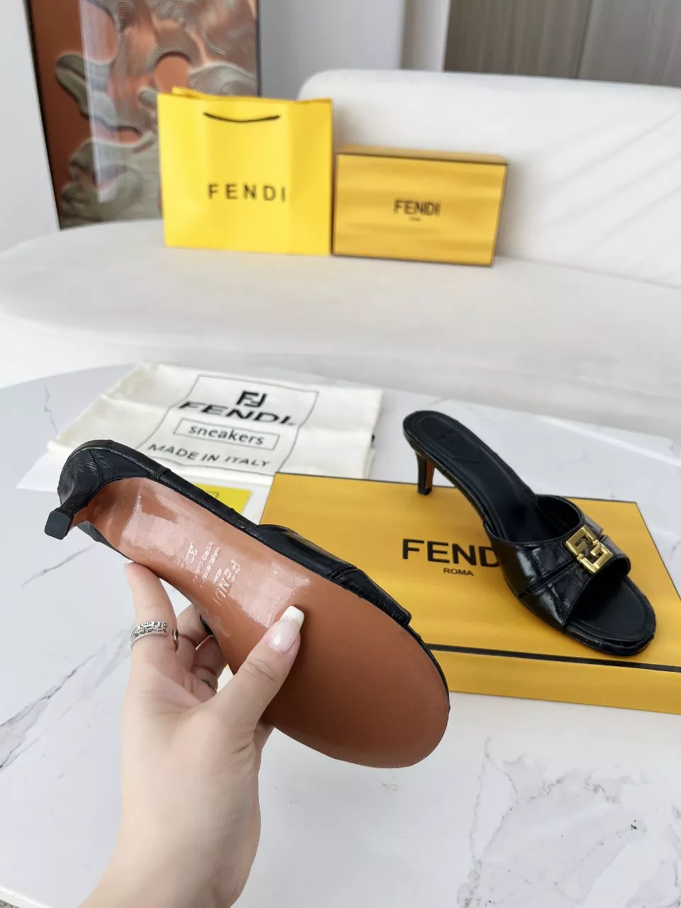 Fendi Slippers For Women GoodFit 8548