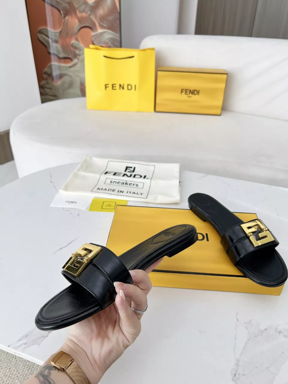 Fendi Slippers For Women HighQuality 2557
