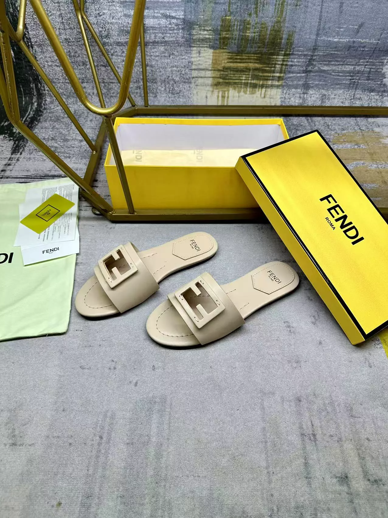 Fendi Slippers For Women ModernLook 1492