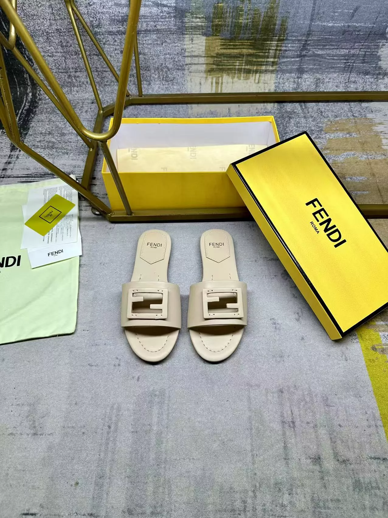 Fendi Slippers For Women ModernLook 1492