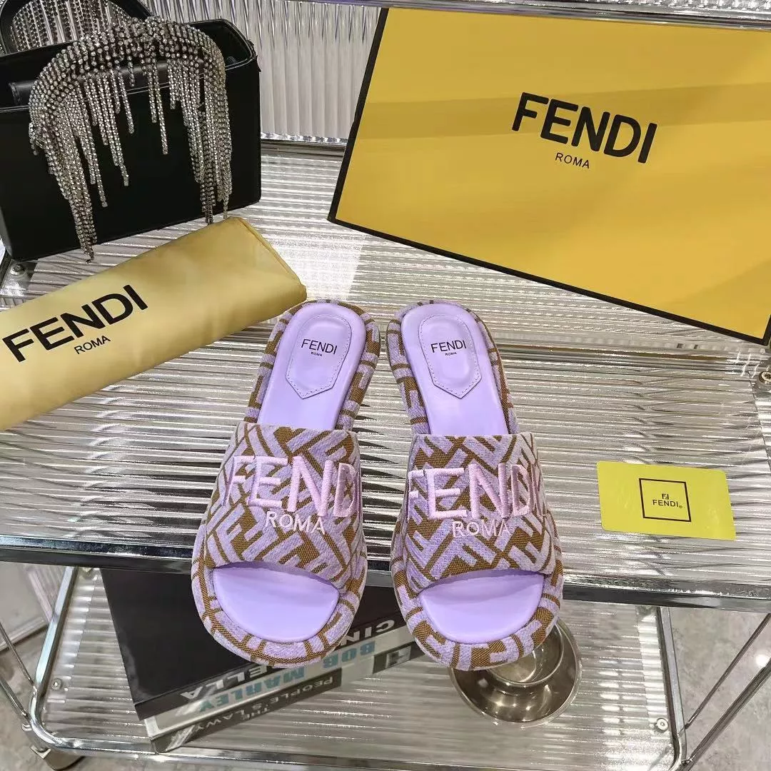 Fendi Slippers For Women ModernLook 2960