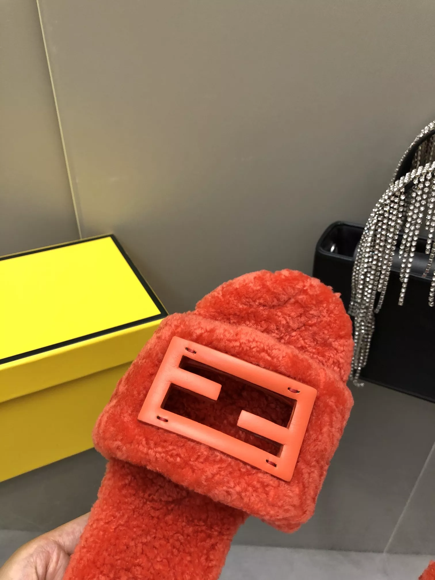 Fendi Slippers For Women Practical 8835