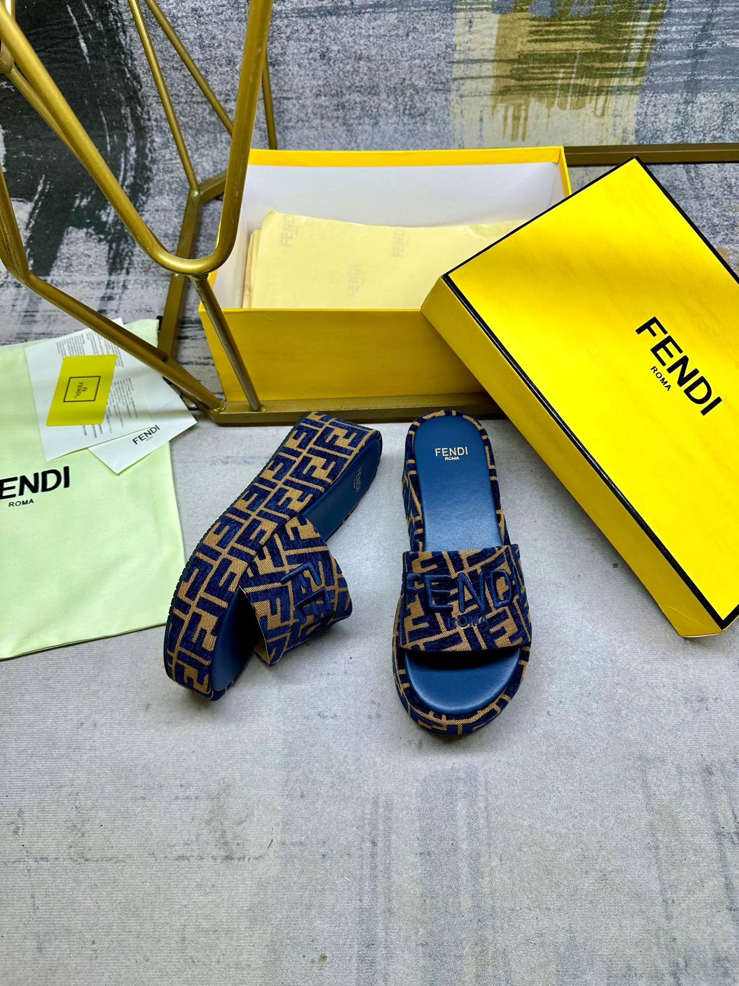 Fendi Slippers For Women SmartChoice 9360