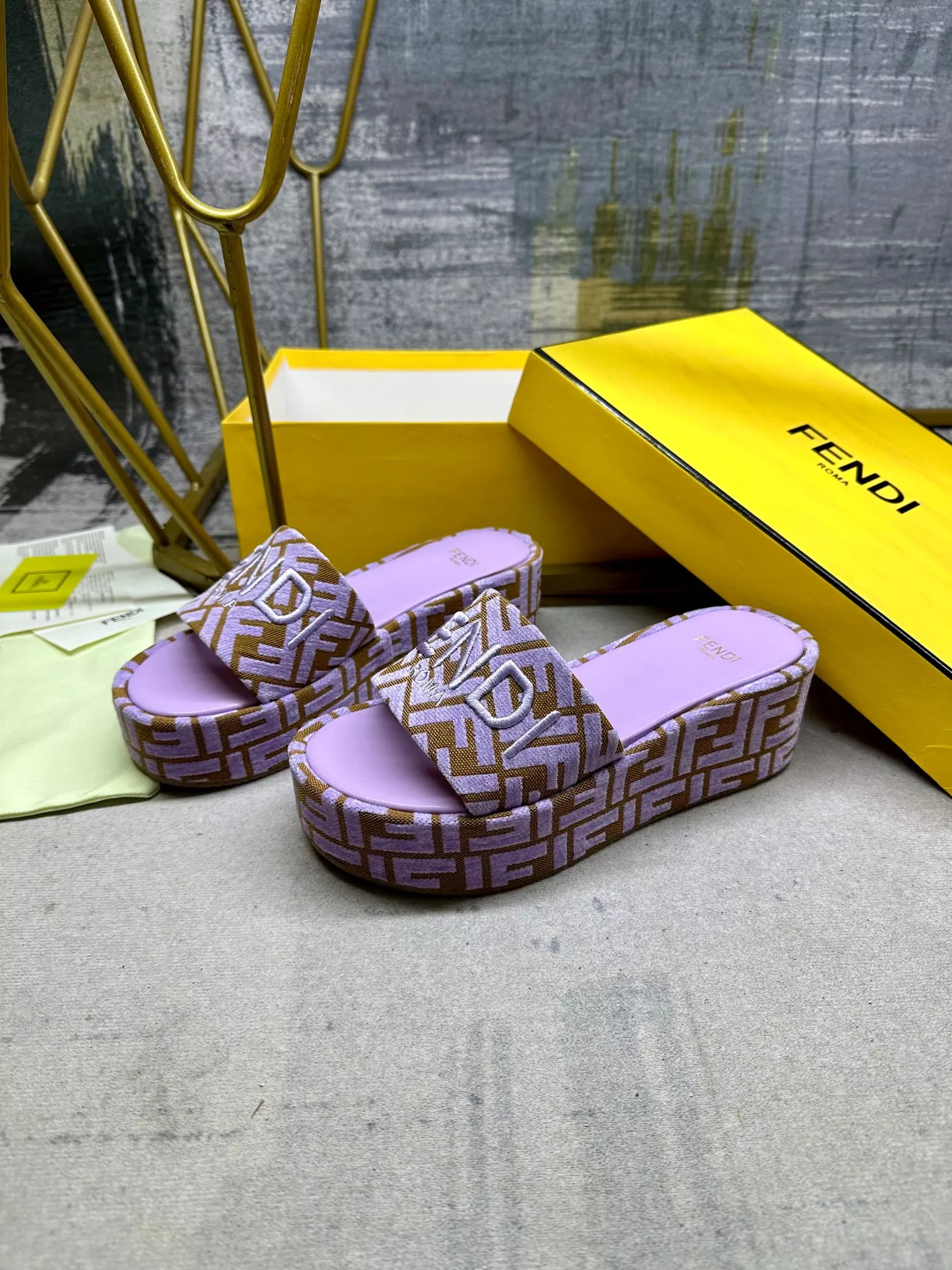 Fendi Slippers For Women Sophisticated 5787