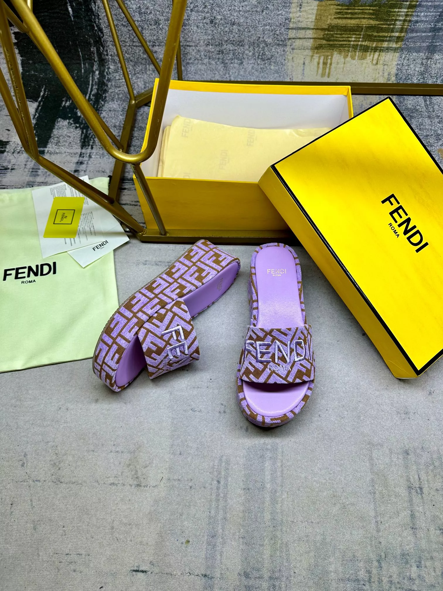 Fendi Slippers For Women Sophisticated 5787