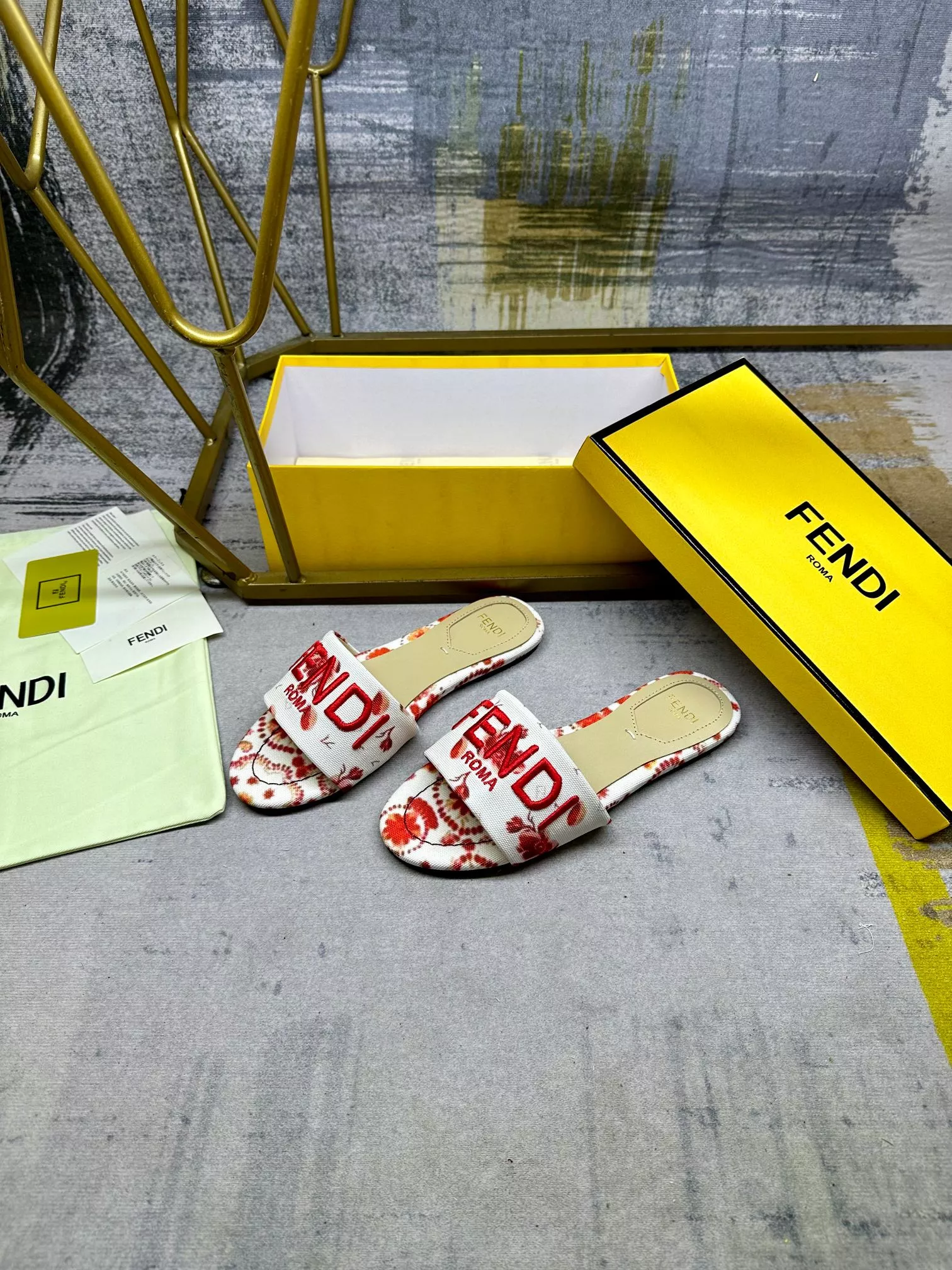Fendi Slippers For Women SportInspired 718