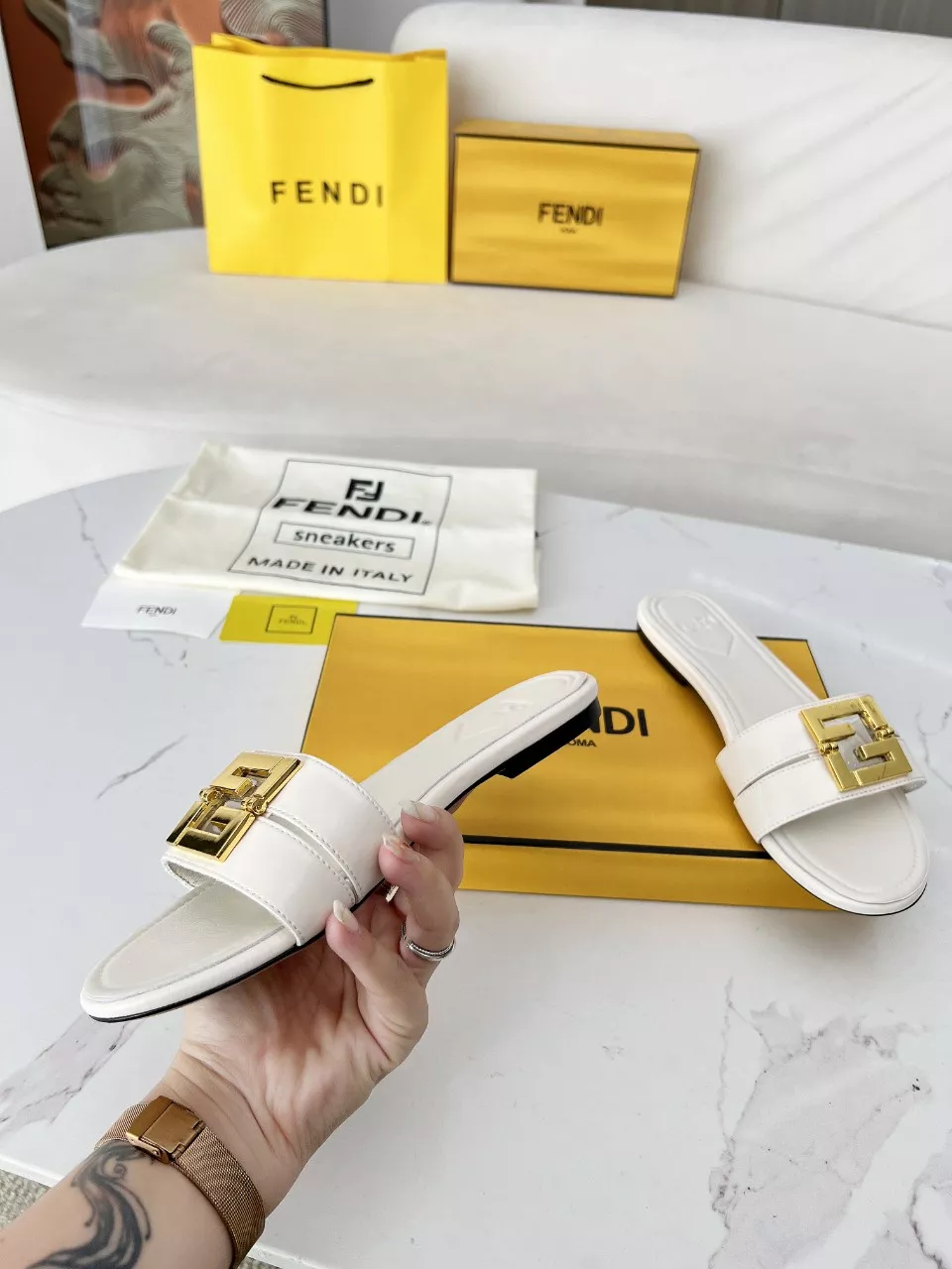 Fendi Slippers For Women Trendy 1400