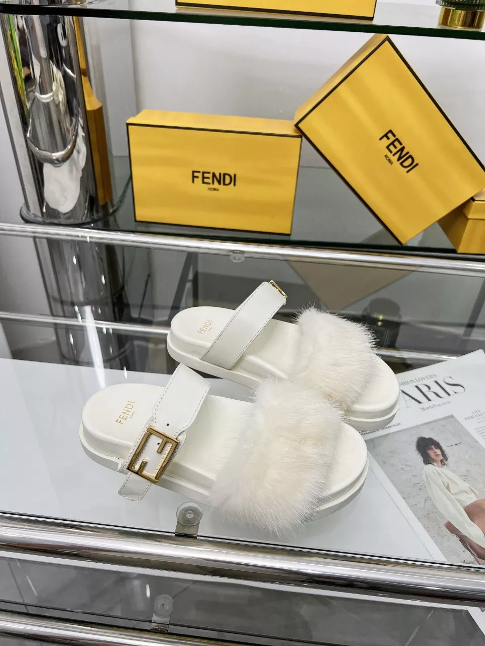 Fendi Slippers For Women Trendy 7495