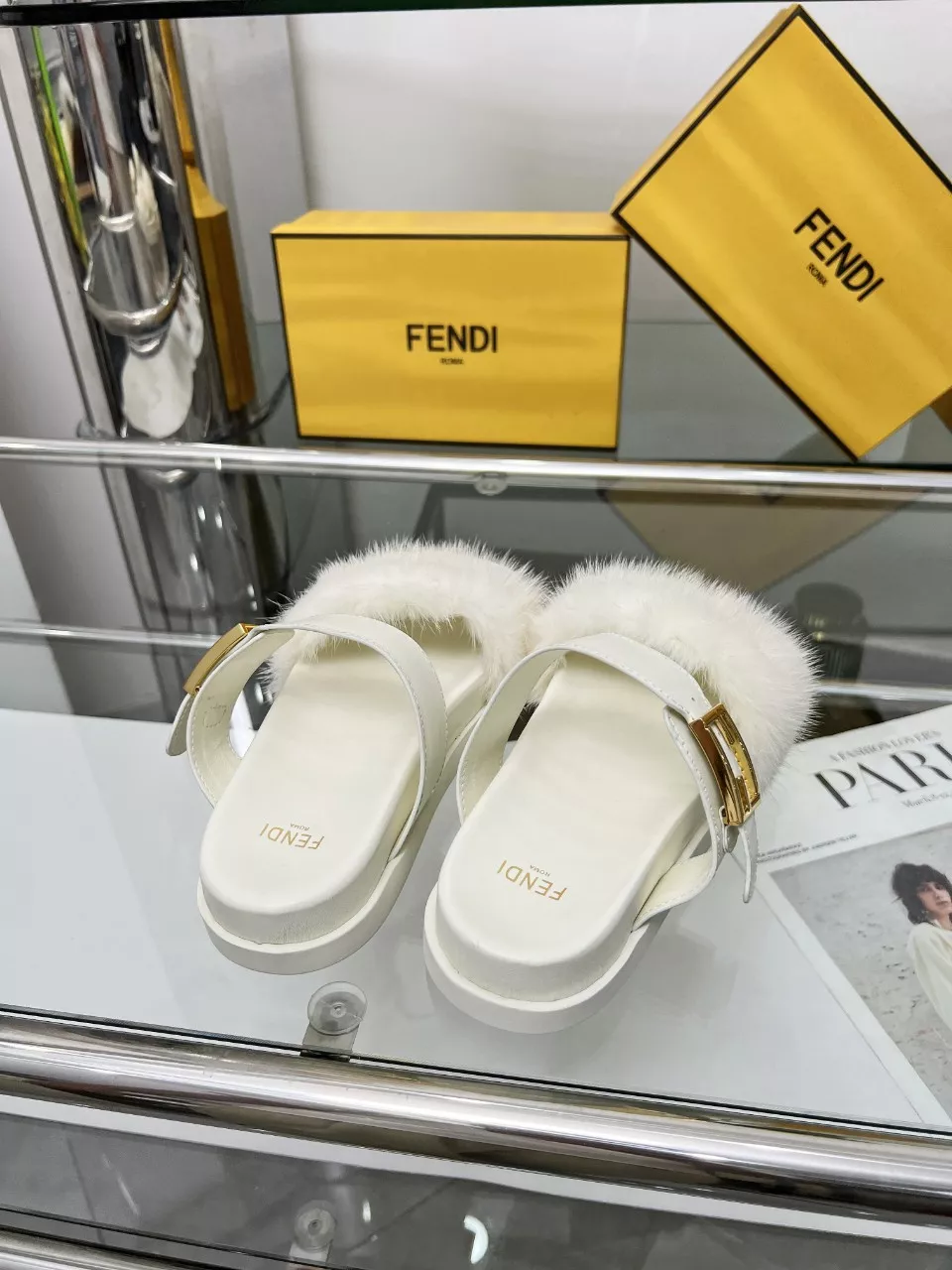 Fendi Slippers For Women Trendy 7495