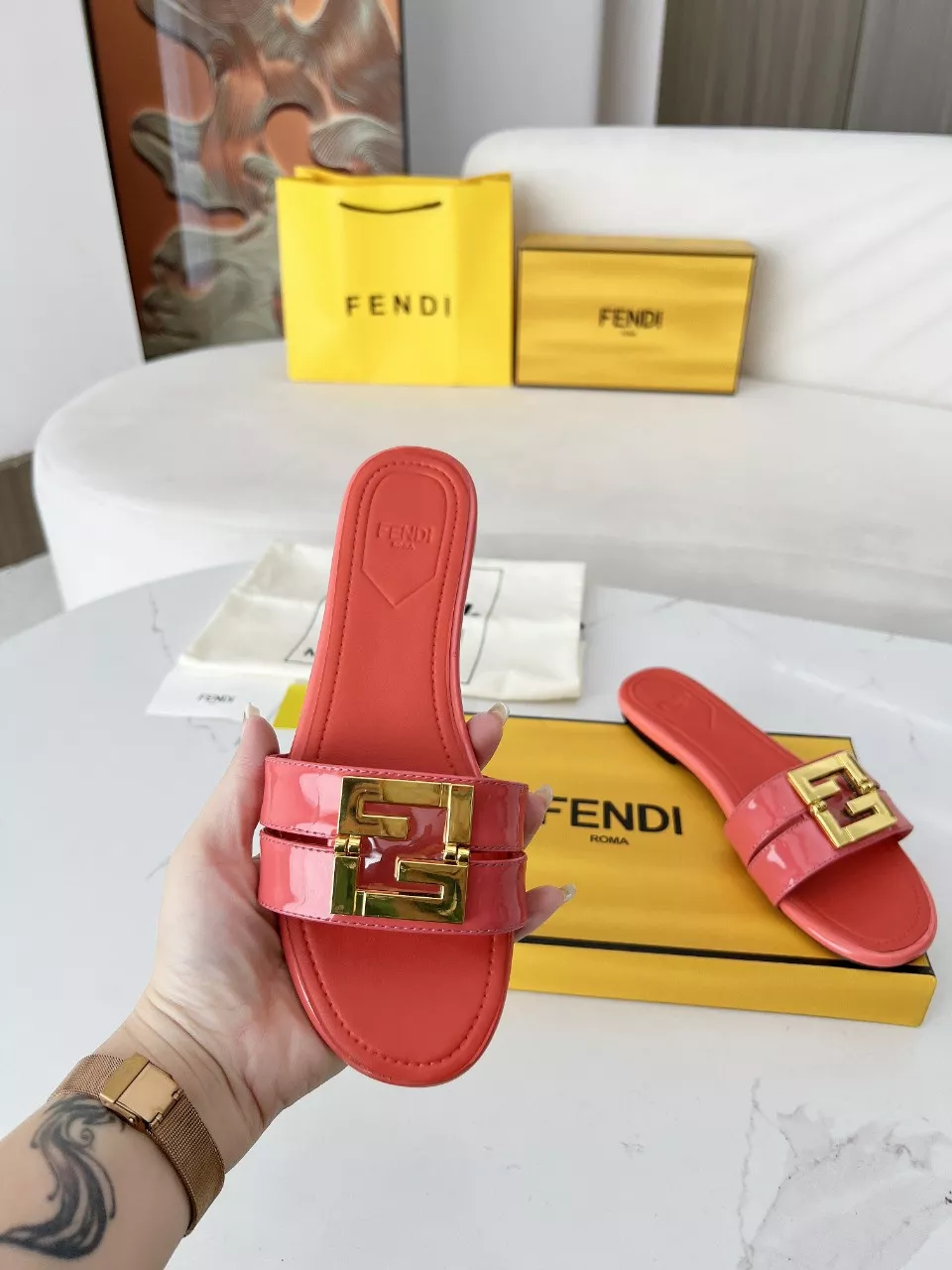 Fendi Slippers For Women Trendy 8549