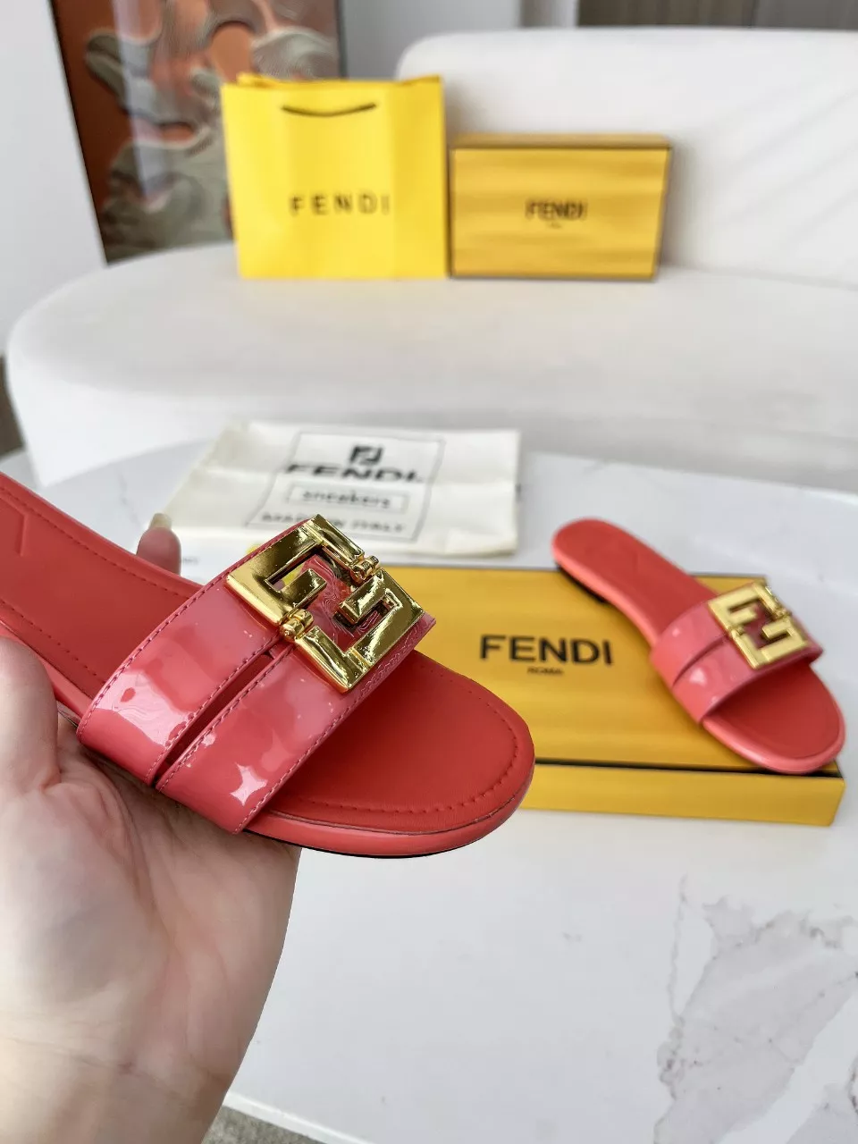 Fendi Slippers For Women Trendy 8549