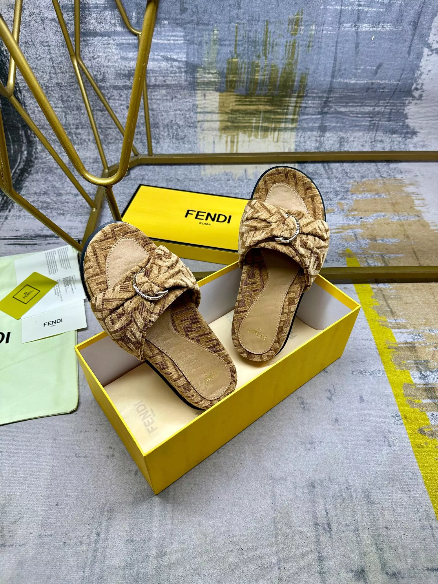Fendi Slippers For Women WellDesigned 5658