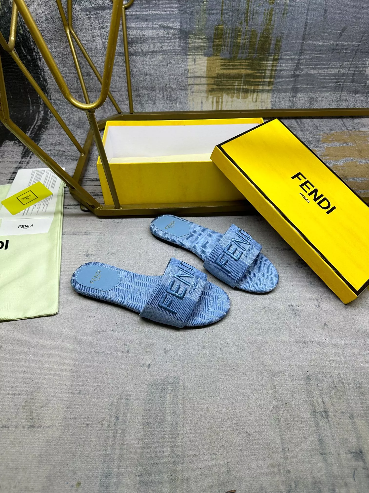 Fendi Slippers For Women WellDesigned 6564