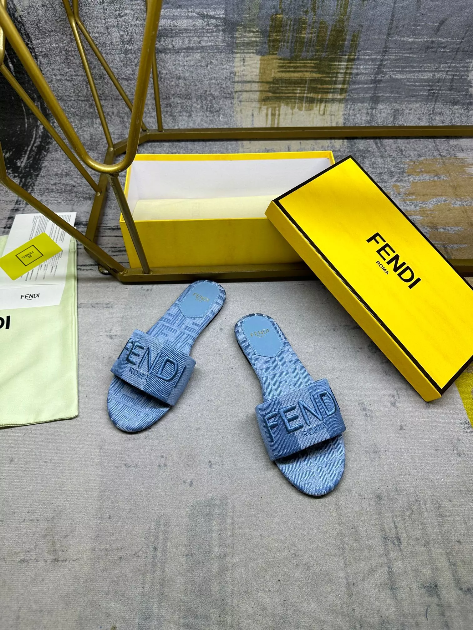 Fendi Slippers For Women WellDesigned 6564