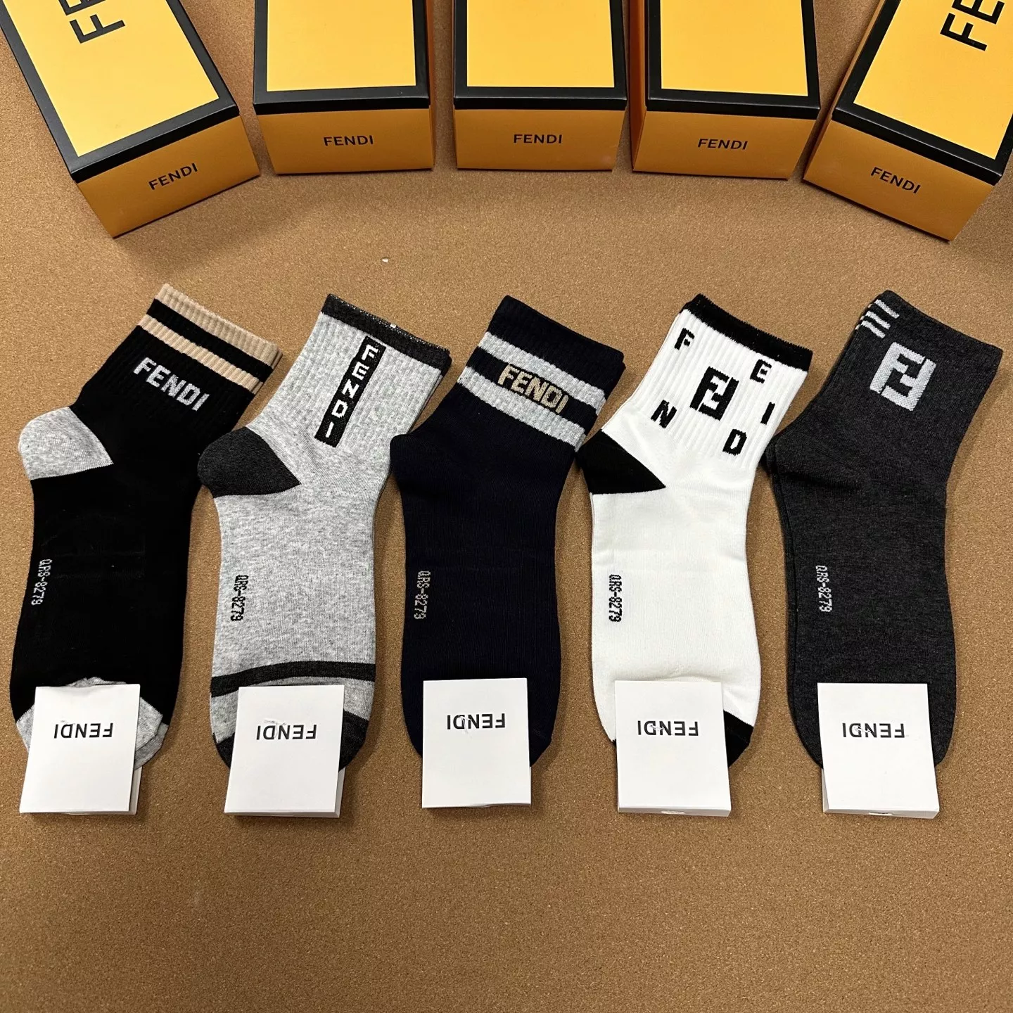 Fendi Socks For Men UrbanStyle 4414