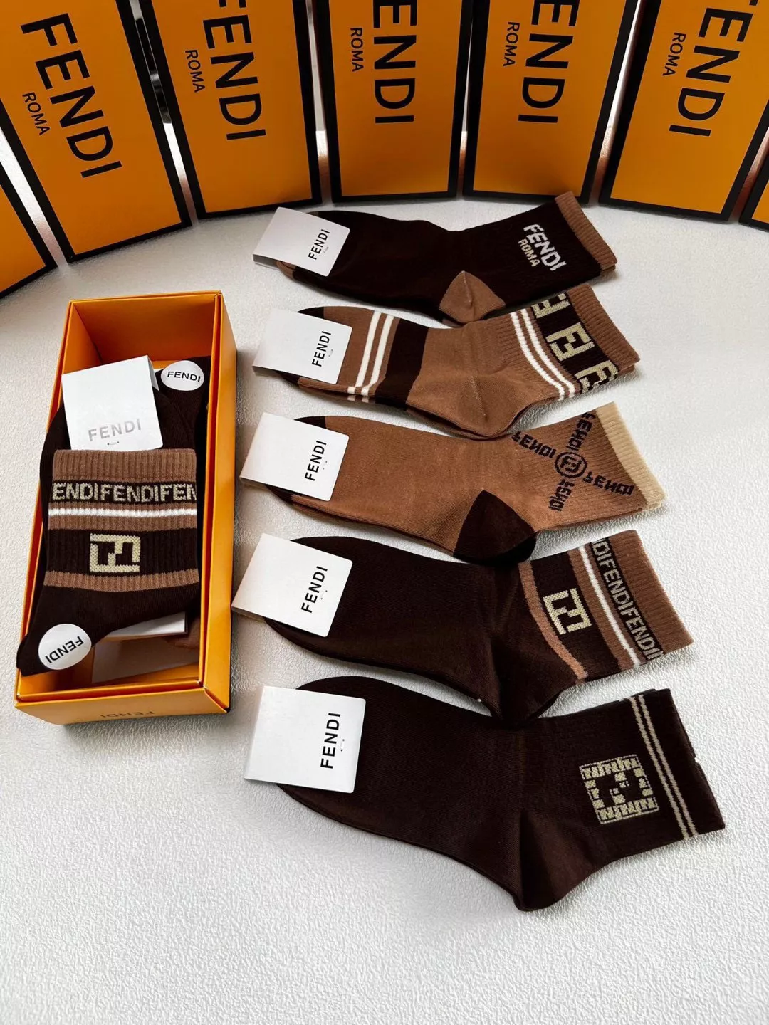 Fendi Socks For Women WellDesigned 4488
