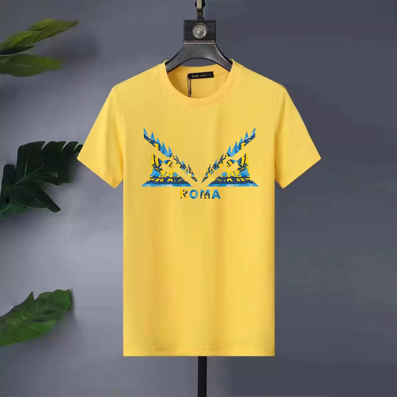 Fendi T-Shirts Short Sleeved For Men Compact 3764