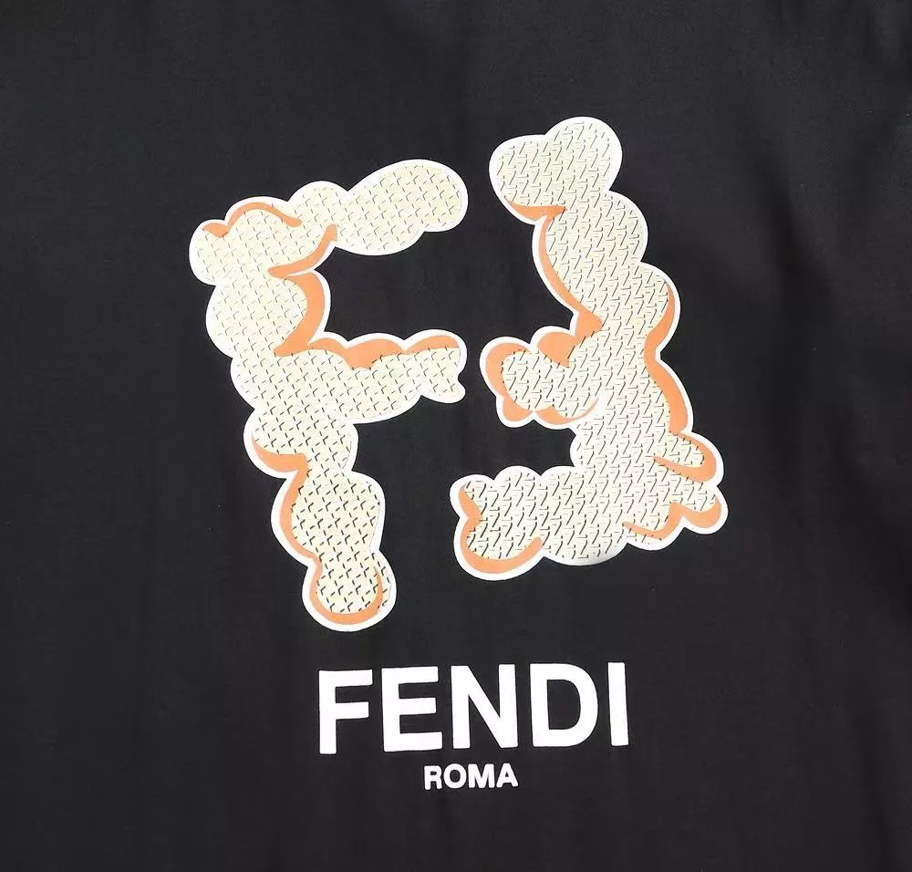 Fendi T-Shirts Short Sleeved For Men Compact 5372