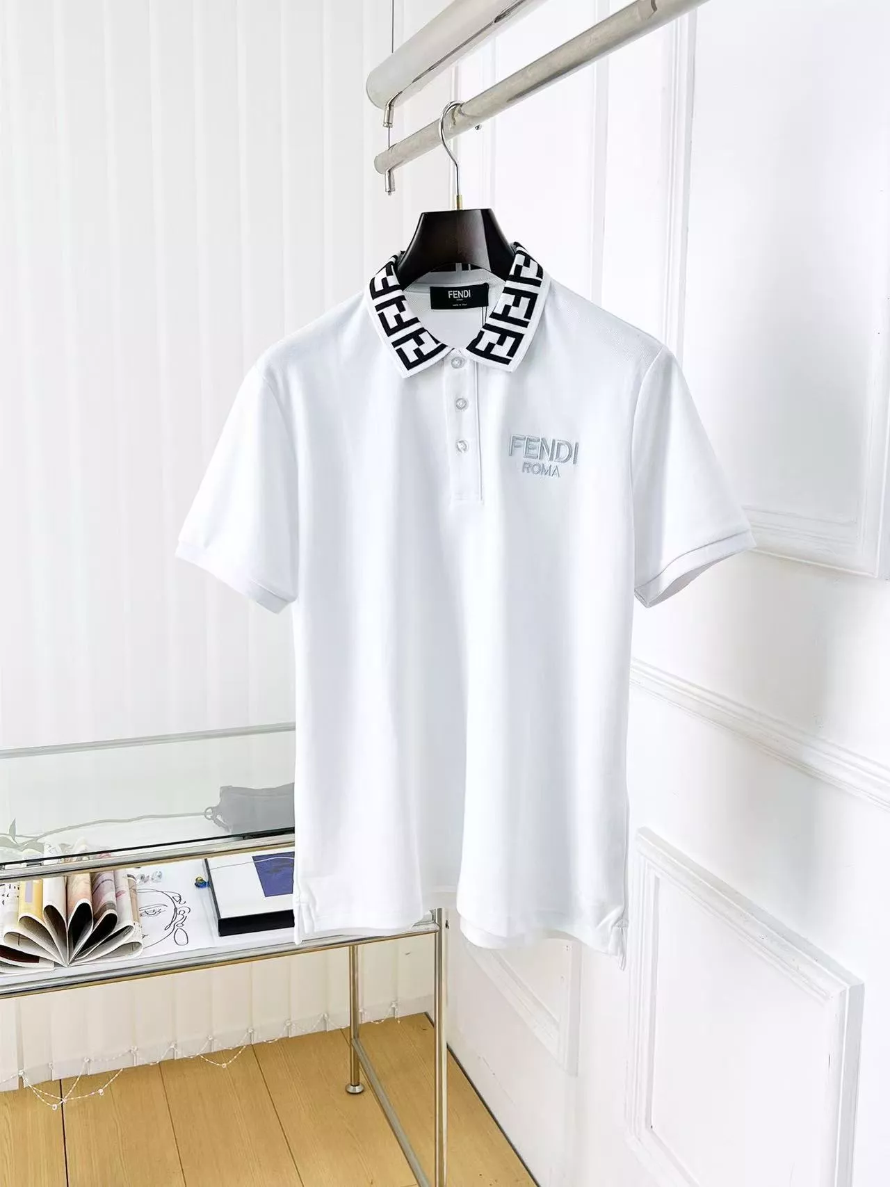 Fendi T-Shirts Short Sleeved For Men Lightweight 750