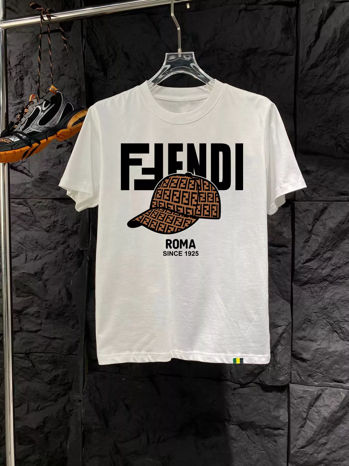 Fendi T-Shirts Short Sleeved For Men Reliable 2138