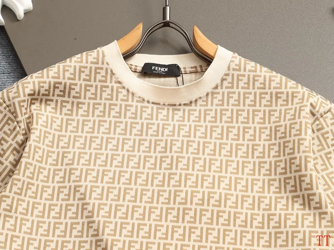 Fendi T-Shirts Short Sleeved For Unisex Cozy 2095