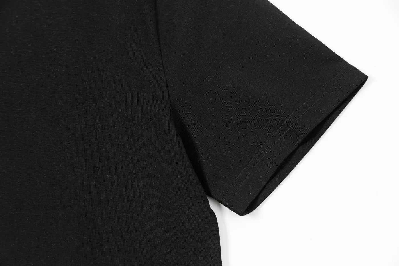 Fendi T-Shirts Short Sleeved For Unisex Cozy 9862